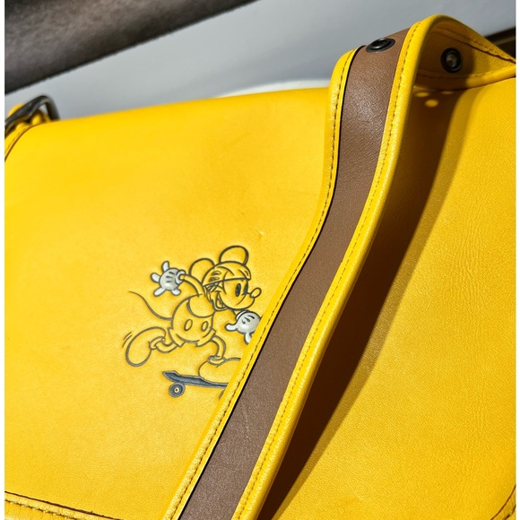 Coach limited Edirion Patricia Saddle Glove With Mickey Crossbody Banana… - Picture 10 of 15